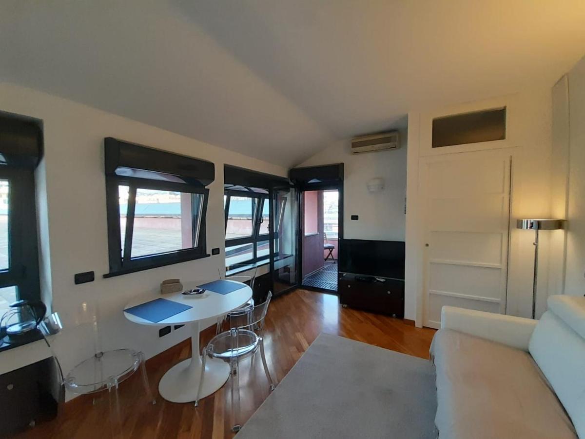 Bilocale Vista Mare Con Terrazzo-Porto Antico- Parcheggio Scontato Apartment เจนัว ภายนอก รูปภาพ