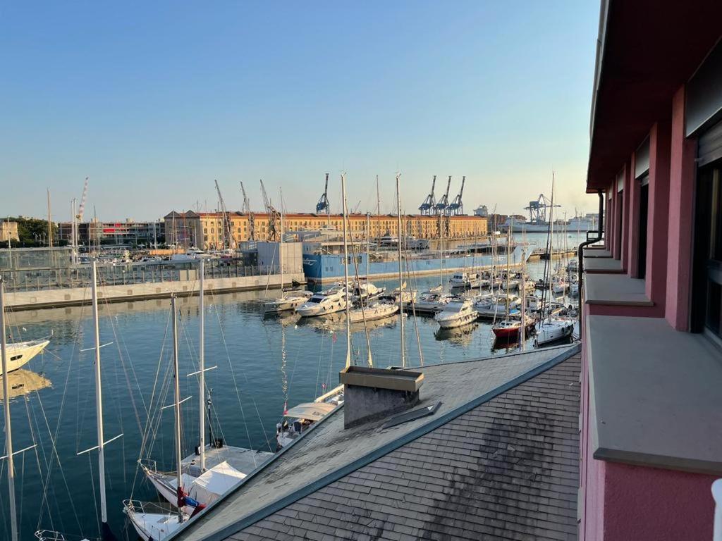 Bilocale Vista Mare Con Terrazzo-Porto Antico- Parcheggio Scontato Apartment เจนัว ภายนอก รูปภาพ